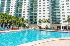 Modern 1 bedroom 1 bath Apartment, FREE parking, gym and Pool!!